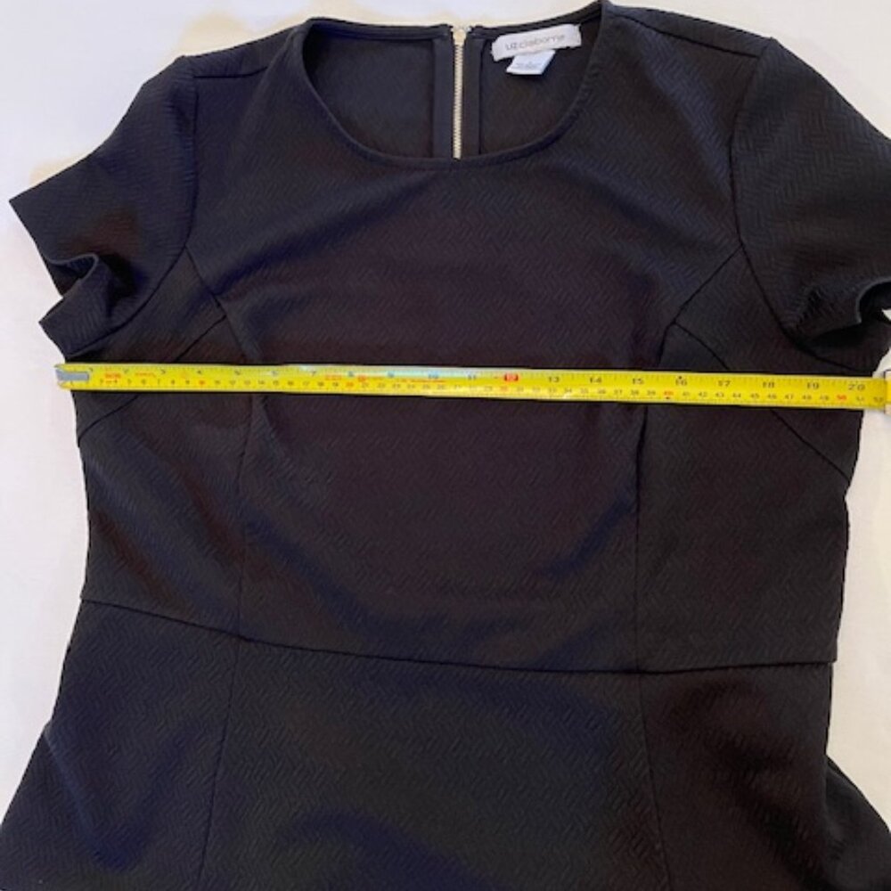 LIZ CLAIBORNE | Black Career top Textured stretch fabric-Like New - Picture 7 of 15